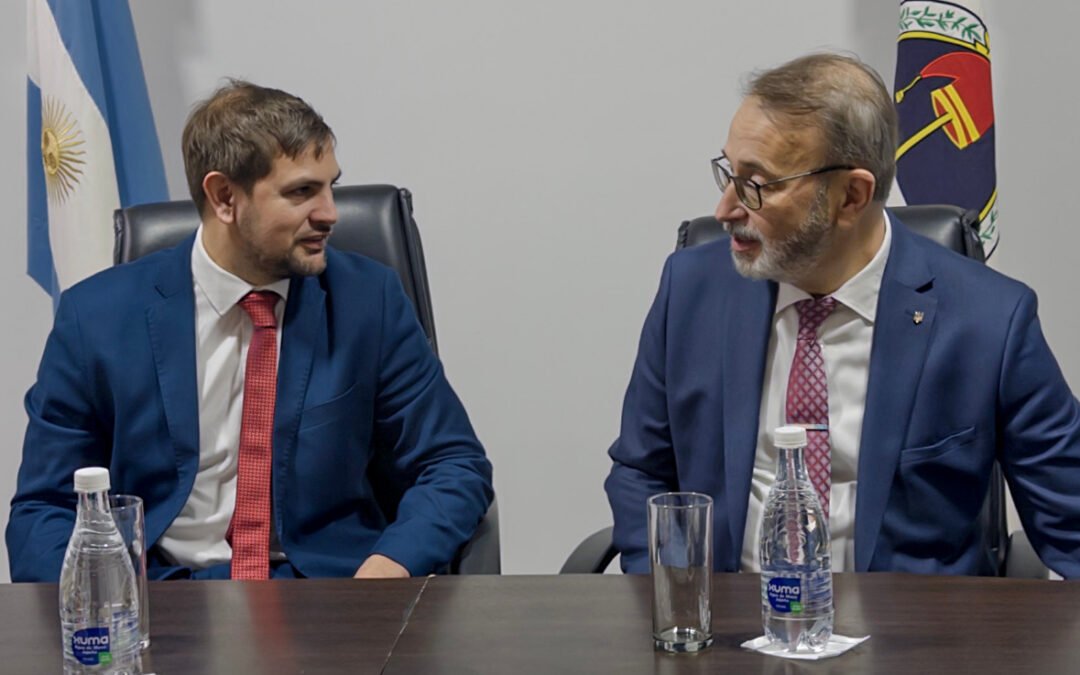 Recibimos al Embajador de Ucrania en las oficinas de JEMSE